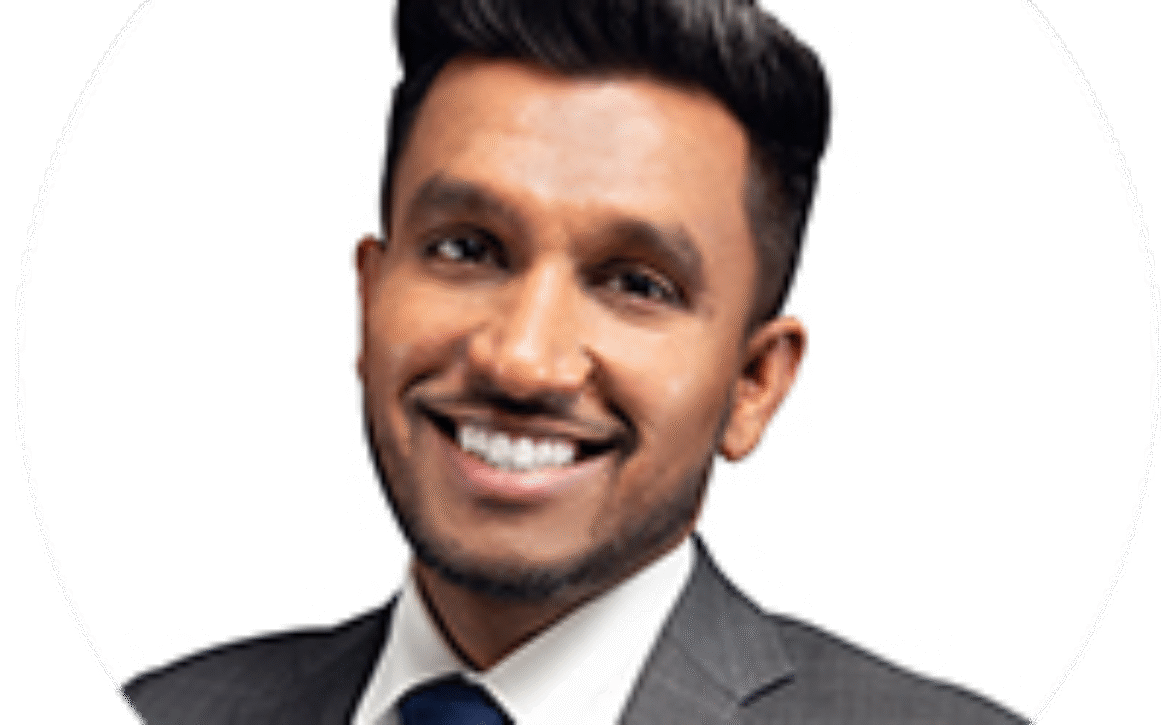 Headshot-Vijay-Thanigasalam